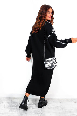 Fashion Moment - Black White Stitch Detail Knitted Dress