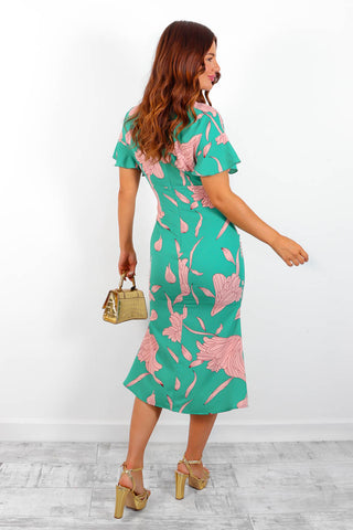 What A Waist - Green Blush Floral Pattern Midi Dress