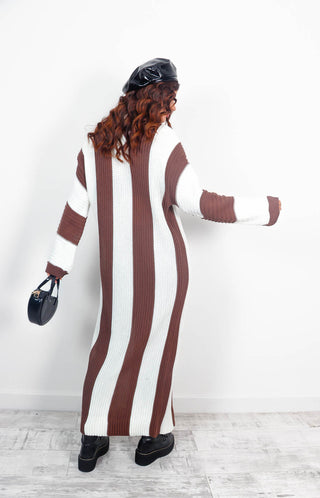 Your Roll Model - Chocolate White Knitted Midi Dress